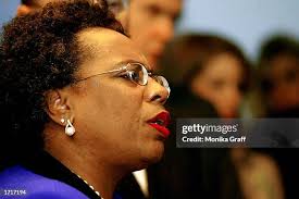 16 Gwendolyn Harris Photos & High Res Pictures