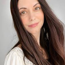 Amazon.com: Bella Bankes: books, biography, latest update