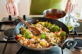 Holen sie sich unser kostenloses ebook mit 54 seiten voller köstlicher basischer rezeptideen zum nachkochen. Basische Kuche Rezept Fur Gemuse Risotto Mit Brokkoli Zucchini