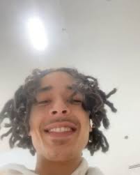 Yo lame ass prolly get a pass you go in the trenches actin like you know me  #bippdash