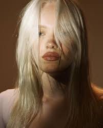 Janis Reber's Instagram, Twitter & Facebook