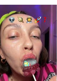 How Are People Making That Viral Lollipop Chritsmas Photot