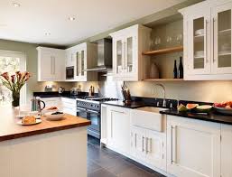 white shaker kitchen