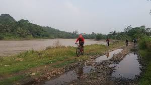 Lokasinya berada di jalan maribaya nomor wisatawan juga sudah bisa menikmati atraksi wisata mountain swing atau sky tree, free wings. Pesona Cisadane Rute Bersepeda Mtb Kawasan Bogor Barat Part Xi