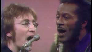 John Lennon Finally Meets & Jams with His Hero, Chuck Berry (1972)
