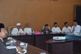 Karena, apa gunanya jika kita hanya menghapal saja tanpa tahu arti, maksud dan tujuan dari apa yang sudah kita baca? Wallahul Muwaffiq Bukan Sekedar Kalimat Penutup Nu Jatim Online