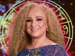 FIL 2020: Martha Figueroa te cuenta los secretos de la farándula