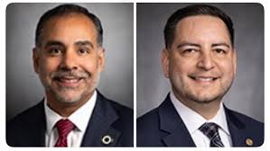🚨BREAKING: Two Texas House Democrats have RETURNED to the chambers. The  "resistance" is ALREADY cracking. Rep. Philip Cortez and Rep. Eddie Morales  have returned. They know exactly what would've happened had they