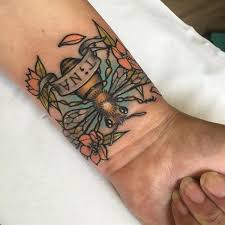 But since the use of semicolons is rare in writing, it may seem a bit odd to get a tattoo of a punctuation mark. Okaami 150 Cute Semicolon Tattoo Designs 2017