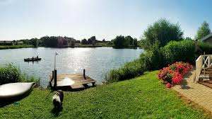 Das erste zimmer beinhaltet ein doppelbett (180x200). Haus Am See Luxusferienhaus Im Nordseebad Otterndorf