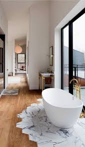 Oggi entrando nelle case moderne sempre più spesso si può notare la presenza del parquet in bagno e soprattutto in cucina. Parquet E Piastrelle Come Accostare Parquet E Piastrelle Con Effetto Wow