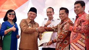 Charoen pokphand indonesia (b) → (c14)pt. Bupati Berangkatkan Ekspor 200 Ton Pakan Ternak Ayam Sidoarjo Jadi Kota Ekspor Memontum Sidoarjo