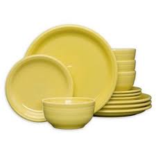 Well, its price is a little higher than plastic plate covers though but that's because of the durability and the handles of this microwave plate cover have two covered magnets that allow the user to simply attach the cover to the roof of any flat. 9 Best Dinnerware Sets Of 2021 Top Reviewed Plate And Dish Sets