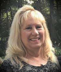 Donna Duke's Instagram, Twitter & Facebook