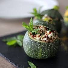 Courgettes Farcies Au Quinoa Et A La Feta Recette Courgette Ronde Farcie Courgette Ronde Courgettes Farcies