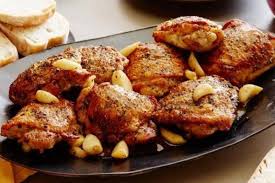 Gurih dan pedas saja menu ayam panggangnya. Resep Ayam Panggang Bawang Putih Aromanya Menggugah Selera