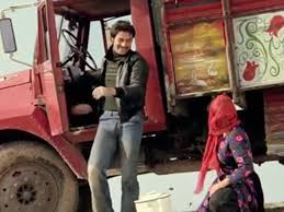 Aytmatov, samet'i dairenin ortasına koymuş, brecht ise mirasçılık haklarını sorgulamıştır. Selvi Boylum Al Yazmalim Dailymotion Video