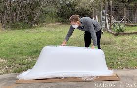 I'll just tell you now…it's pretty stinkin' cool… take a look at what i started with… an old cast iron bathtub with peeling paint, but in very good condition! How To Paint A Clawfoot Tub Maison De Pax