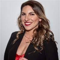 Daisy Arrazcaeta's Instagram, Twitter & Facebook