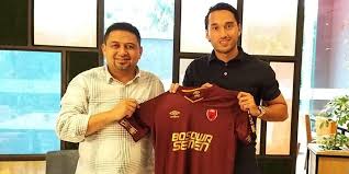 Akan tetapi, sejak tahun 2019, pesepak bola berusia 23 tahun tersebut tidak dapat berlaga di turnamen atau pun pertandingan fifa/afc lantaran fifa menganggap peralihan federasi ezra. Momen Kebersamaan Ezra Walian Dengan Kekasih Yang Jarang Terekspos Bola Net