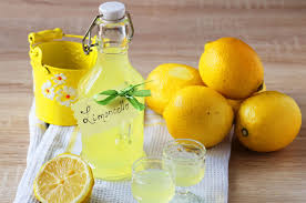 Ecco la ricetta del melone sciroppato con succo di limone, una ricetta buonissima, fresca ed estiva che non può non accompagnare egregiamente sia dolci che salati. Ricette Con Il Limoncello Le 15 Migliori