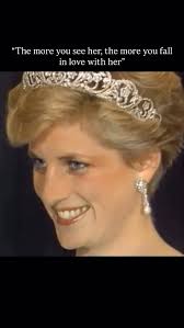 Queen lisa 😁 I love you all ♥️