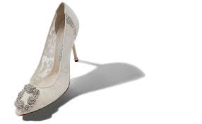 Hangisilace Cream Lace Jewel Buckle Pumps Manolo Blahnik