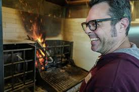 Texas, Oklahoma face off in BBQ throwdown; Aaron Franklin hosts pop-ups