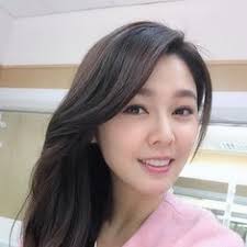 Sabrina Pai's Instagram, Twitter & Facebook