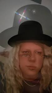 Taylor Doane's Instagram, Twitter & Facebook