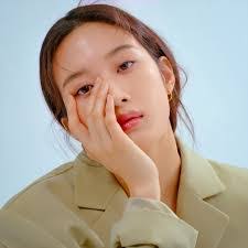 Gayoung Moon's Instagram, Twitter & Facebook