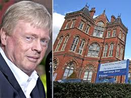 Roger Boyle's Instagram, Twitter & Facebook