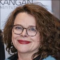 Avery Louise's Instagram, Twitter & Facebook