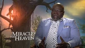 14,825 movie production stock video clips in 4k and hd for creative projects. Miracles From Heaven Producer Td Jakes Official Movie Interview Screenslam Youtube