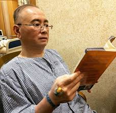 Follow us on instagram and subscribe to our telegram channel for the latest updates. Dr Wee Recuperating After Spine Surgery Thanks Health Ministry Staff For Their Expertise The Star