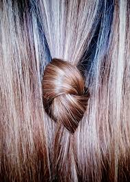 I Started Using Dry Shampoo Before Bed And I M Never Going Back Using Dry Shampoo Thick Hair Styles Dry Shampoo
