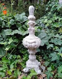 See more ideas about garden obelisk, garden, garden structures. Obelisk Saule Im Antik Stil Beekmann S Interieur Accessoires