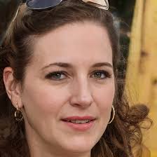 Is walking alone at night safe in Frinton?