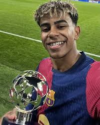 A 2 hand mi a throw: 1st draw and last. What is this about?