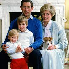 These royal family christmas cards over the years are incredible. The Royal Family S Most Memorable Christmas Cards Through The Decades British Vogue