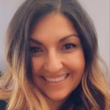 Lisa Cosme's Instagram, Twitter & Facebook