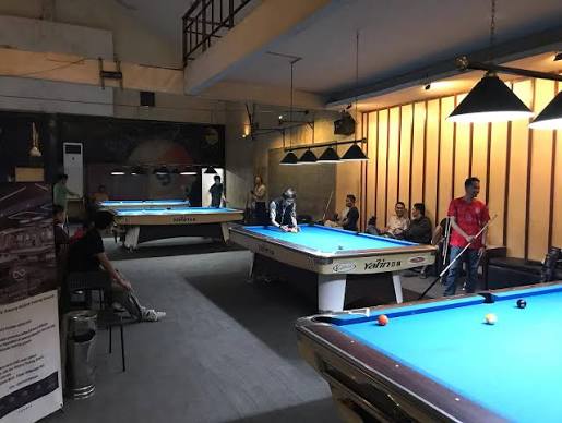 ION POOL & CAFE SUTOYO Jl. Letjen sutoyo no.94, Bunulrejo, Kec.Blimbing Kota Malang OPEN MONDAY - SUNDAY 10.00 AM - 02.00 AM billiardindonesia #billiardtable #billiardsclub #billiardstable #billiardclub #billiard #billiardroom #billiardsroom ...