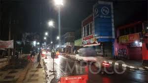 We did not find results for: Suasana Sunyi Saat Jam Malam Di Kota Bogor Foto Tempo Co