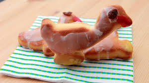 Der ursprung dieses gänsebratens geht auf die martinsgans zurück, die oft am gedenktag des hl. Quark Ol Teig Martinsgans Zum Naschen Bayern 1 Radio Br De