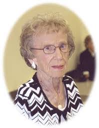 Evelyn Cuthbert's Instagram, Twitter & Facebook