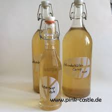 Walnusslikor Selber Machen We Would Like To Introduce You To A Helper Who Will Have Y Walnusslikor Selber Machen Likor Selber Machen Olivenol Verpackung