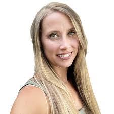 Holly Colby's Instagram, Twitter & Facebook