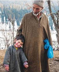 Jammukashmirnow is an effort to bring the facts and information about j&k in public domain to connect whole of india with j&k. Pheran Wikipedia