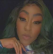 Elizabeth Fletcher's Instagram, Twitter & Facebook