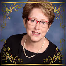 Which hotel would you recommand in Long Island: Stella Maris or Cape Santa  Maria?